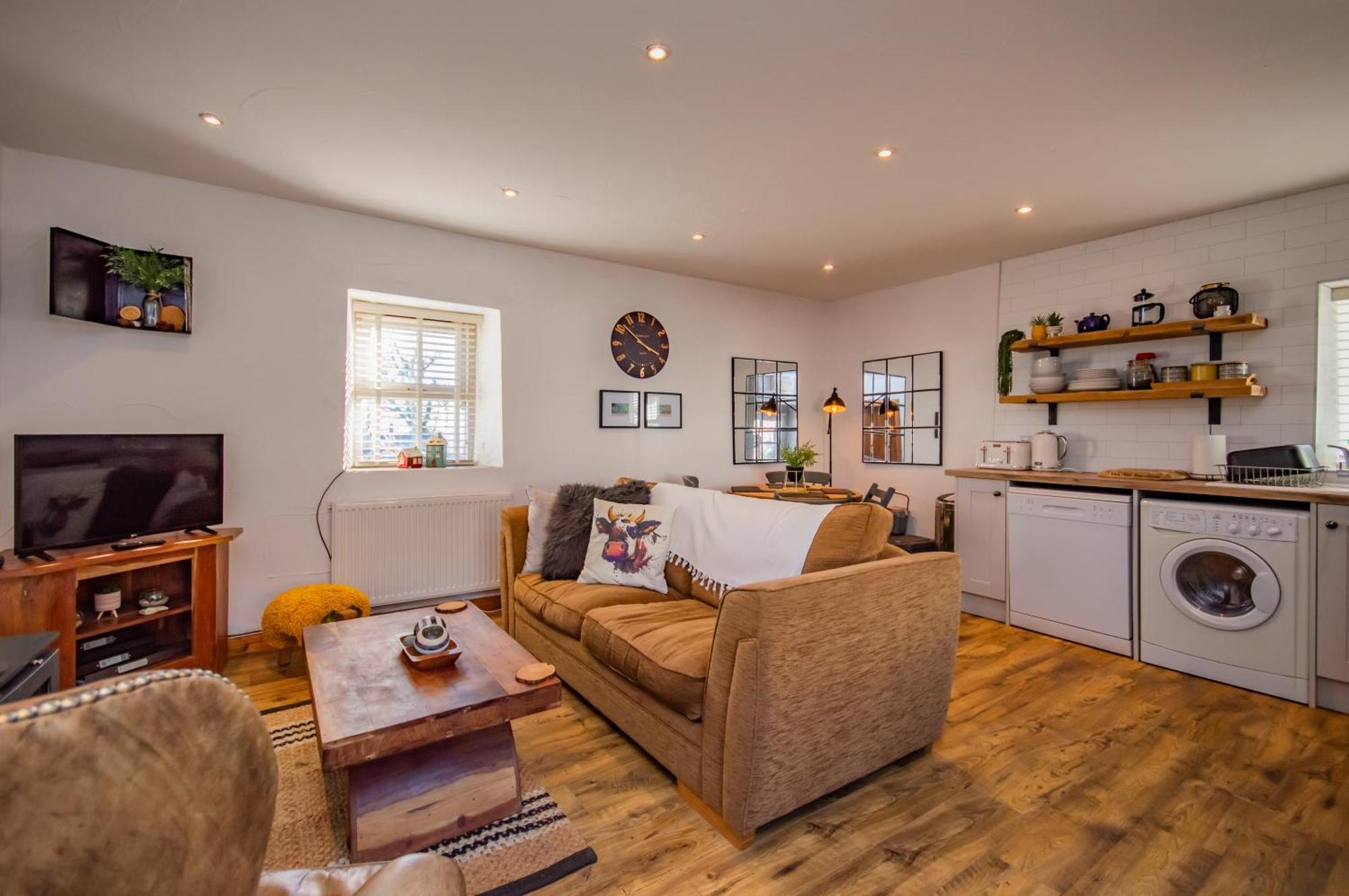 Cosy Farm Conversion In The Heart Of Pembrokeshire Maenclochog Exterior photo