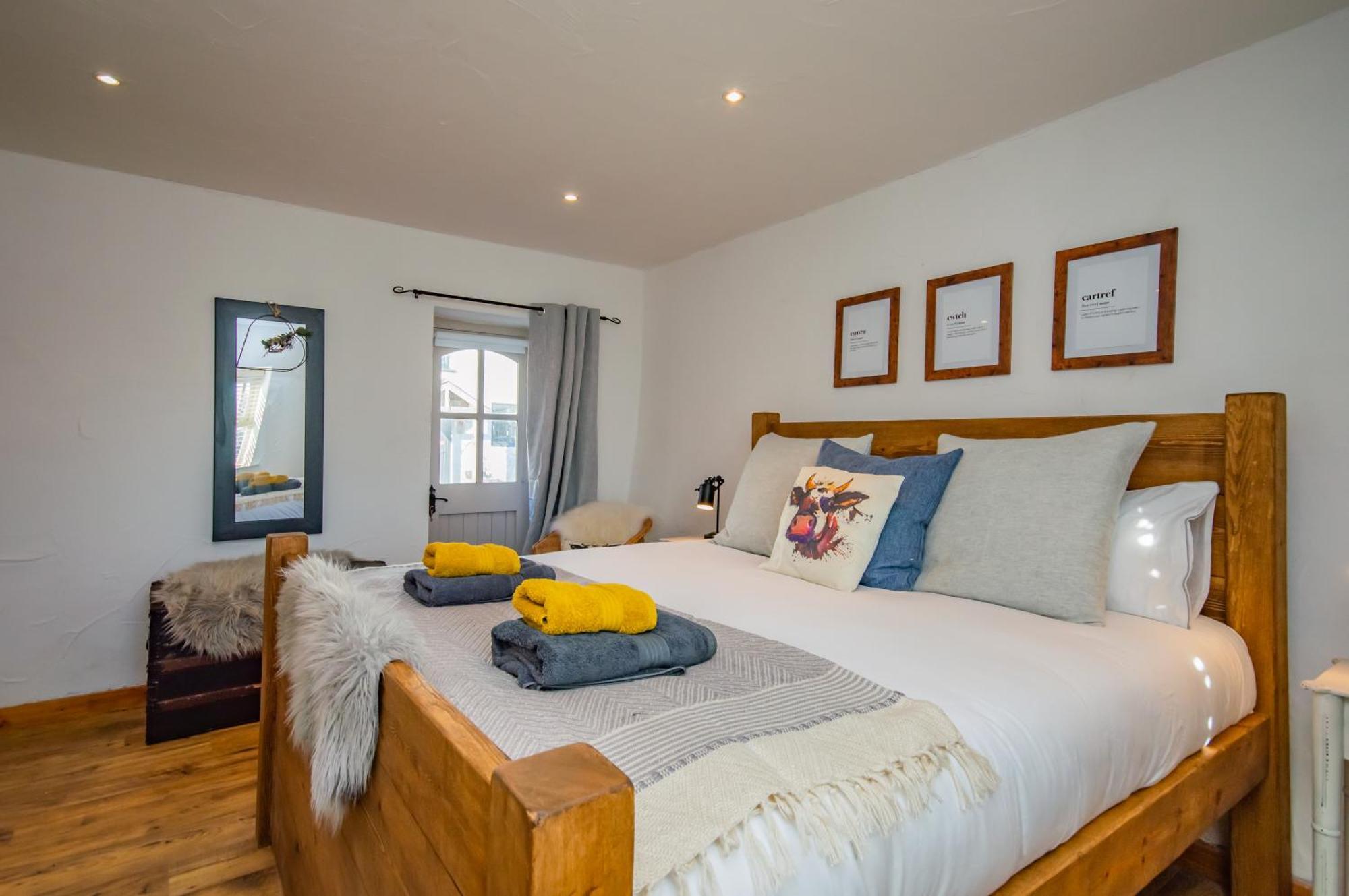 Cosy Farm Conversion In The Heart Of Pembrokeshire Maenclochog Exterior photo